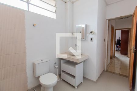 Banheiro de casa à venda com 2 quartos, 90m² em Jardim Monte Kemel, São Paulo