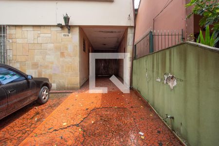 Casa à venda com 235m², 4 quartos e 3 vagasFachada