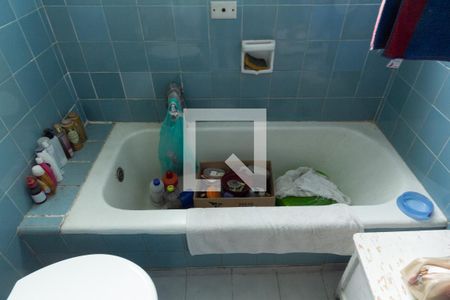 Casa à venda com 235m², 4 quartos e 3 vagasBanheiro 