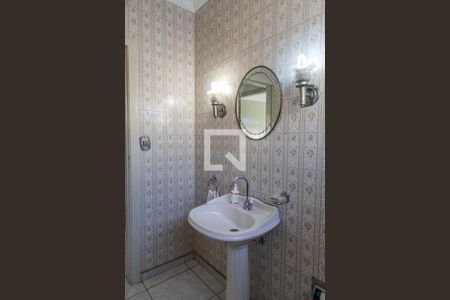 Casa para alugar com 384m², 3 quartos e 6 vagasLavabo