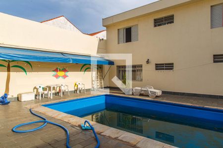 Casa para alugar com 384m², 3 quartos e 6 vagasPiscina