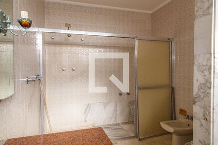 Casa para alugar com 384m², 3 quartos e 6 vagasBanheiro Suíte