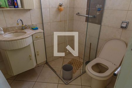 Casa para alugar com 384m², 3 quartos e 6 vagasBanheiro 4