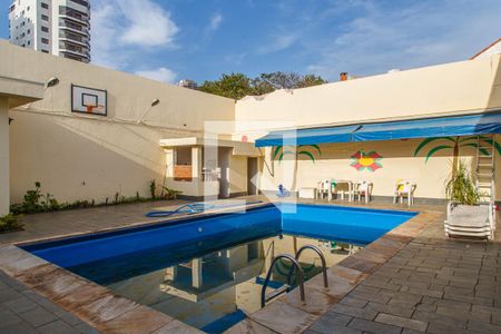 Casa para alugar com 384m², 3 quartos e 6 vagasPiscina