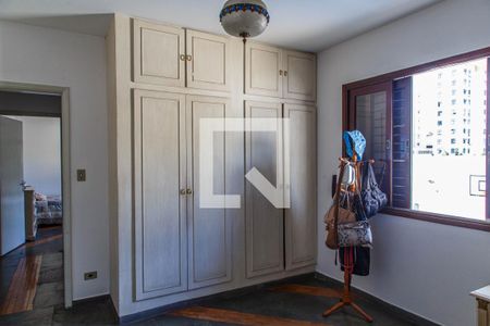 Casa para alugar com 384m², 3 quartos e 6 vagasQuarto 2