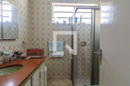 Casa para alugar com 384m², 3 quartos e 6 vagasBanheiro 2