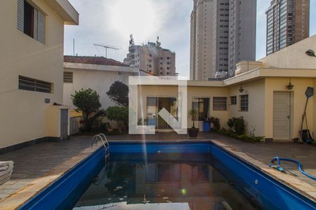 Casa para alugar com 384m², 3 quartos e 6 vagasPiscina