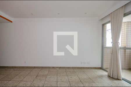Sala de apartamento para alugar com 3 quartos, 75m² em Belvedere, Belo Horizonte