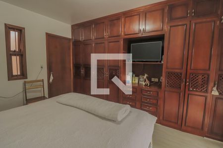 Casa à venda com 320m², 4 quartos e 3 vagasQuarto 4