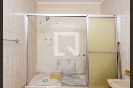 Casa para alugar com 384m², 3 quartos e 2 vagasBanheiro da Suíte