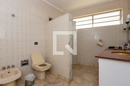 Casa para alugar com 384m², 3 quartos e 2 vagasBanheiro da Suíte