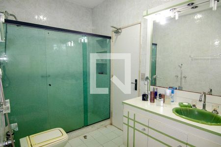 Apartamento à venda com 328m², 4 quartos e 2 vagasBanheiro Social