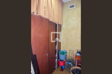 Apartamento à venda com 328m², 4 quartos e 2 vagasQuarto de Serviço 2