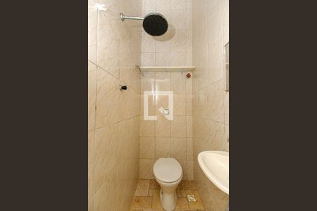 Casa de condomínio para alugar com 100m², 3 quartos e sem vaga Casa de condomínio para alugar com 100m², 3 quartos e sem vagaBanheiro de Serviço
