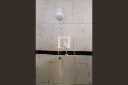 Casa de condomínio para alugar com 100m², 3 quartos e sem vaga Casa de condomínio para alugar com 100m², 3 quartos e sem vagaBanheiro