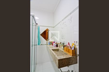 Casa à venda com 250m², 4 quartos e 6 vagas Casa à venda com 250m², 4 quartos e 6 vagasBanheiro da Suíte 2