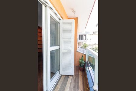 Casa à venda com 225m², 4 quartos e 3 vagasSacada da siíte