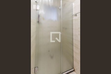 Casa à venda com 225m², 4 quartos e 3 vagasBanheiro 1