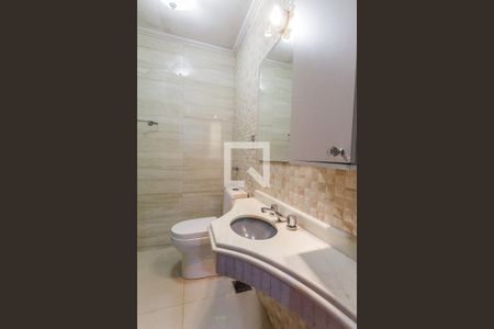 Casa à venda com 225m², 4 quartos e 3 vagasBanheiro 1