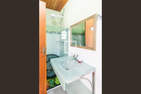 Casa à venda com 225m², 4 quartos e 3 vagasBanheiro 2