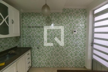 Casa à venda com 140m², 3 quartos e 2 vagas Casa à venda com 140m², 3 quartos e 2 vagasCozinha