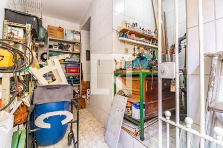 Casa à venda com 288m², 2 quartos e 5 vagas Casa à venda com 288m², 2 quartos e 5 vagasOficina - Dispensa