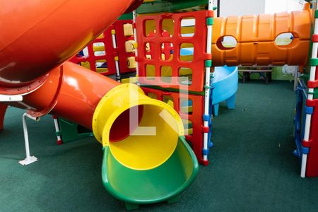 Apartamento para alugar com 50m², 2 quartos e 1 vaga Apartamento para alugar com 50m², 2 quartos e 1 vagaÁrea Comum - Playground