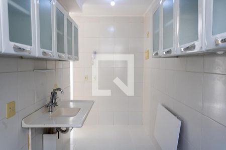 Apartamento para alugar com 50m², 2 quartos e 1 vaga Apartamento para alugar com 50m², 2 quartos e 1 vagaCozinha e Área de Serviço