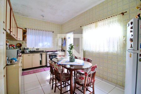 Casa à venda com 180m², 2 quartos e 1 vagaCozinha