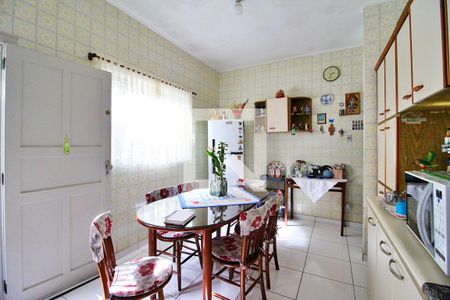 Casa à venda com 180m², 2 quartos e 1 vagaCozinha