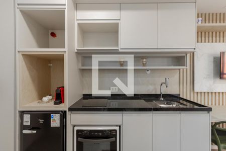 Cozinha de kitnet/studio para alugar com 1 quarto, 21m² em Moema, São Paulo