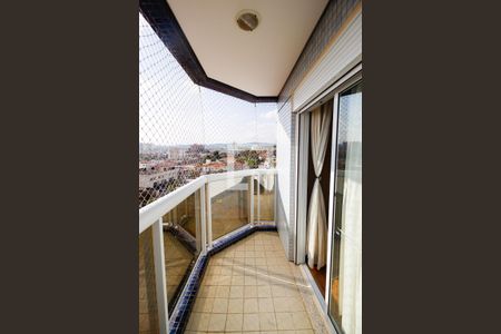 Casa para alugar com 160m², 3 quartos e 3 vagasVaranda