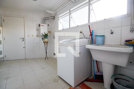 Casa para alugar com 160m², 3 quartos e 3 vagasÁrea de serviço