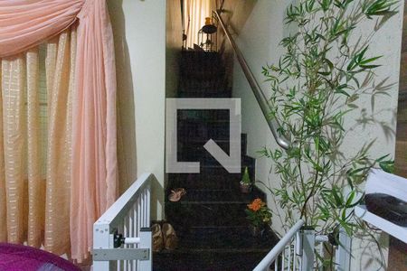 Casa à venda com 225m², 3 quartos e 1 vagaEscada 1