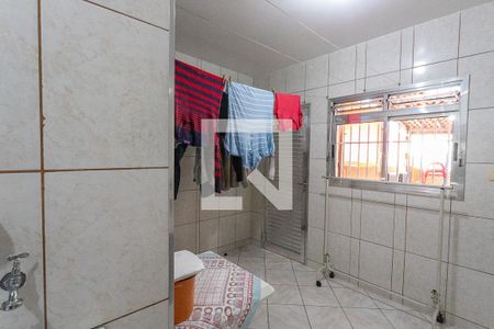 Casa à venda com 225m², 3 quartos e 1 vagaÁrea de serviço 2