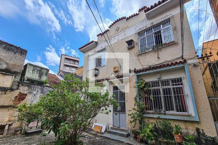 Apartamento à venda com 54m², 2 quartos e sem vaga Apartamento à venda com 54m², 2 quartos e sem vagaFachada