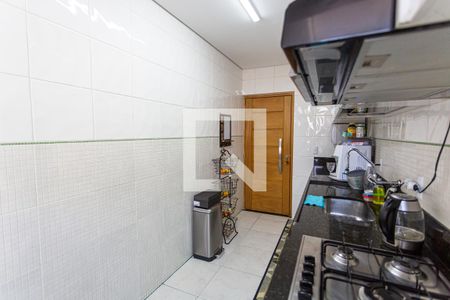 Apartamento à venda com 258m², 4 quartos e 2 vagas Apartamento à venda com 258m², 4 quartos e 2 vagasCozinha 1