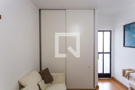 Apartamento à venda com 258m², 4 quartos e 2 vagas Apartamento à venda com 258m², 4 quartos e 2 vagasArmário do Quarto 4