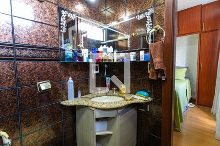 Apartamento à venda com 258m², 4 quartos e 2 vagas Apartamento à venda com 258m², 4 quartos e 2 vagasBanheiro da Suíte