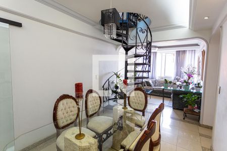 Apartamento à venda com 258m², 4 quartos e 2 vagas Apartamento à venda com 258m², 4 quartos e 2 vagasCopa
