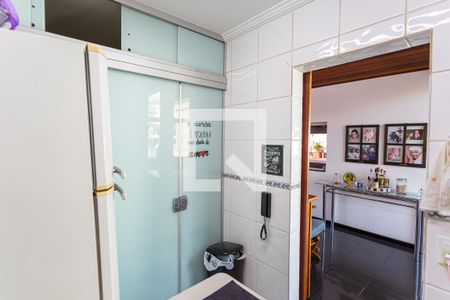 Apartamento à venda com 258m², 4 quartos e 2 vagas Apartamento à venda com 258m², 4 quartos e 2 vagasCozinha 2