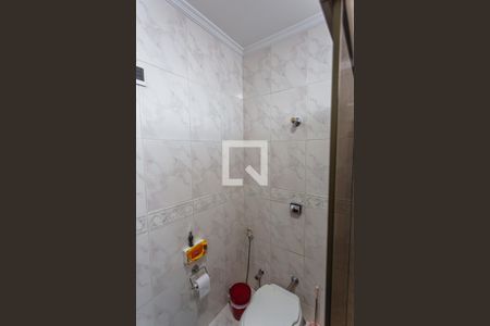 Apartamento à venda com 258m², 4 quartos e 2 vagas Apartamento à venda com 258m², 4 quartos e 2 vagasBanheiro Social 1