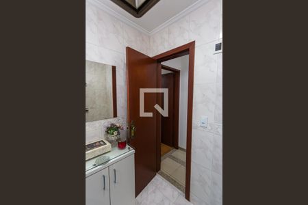 Apartamento à venda com 258m², 4 quartos e 2 vagas Apartamento à venda com 258m², 4 quartos e 2 vagasBanheiro Social 1