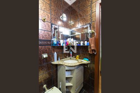 Apartamento à venda com 258m², 4 quartos e 2 vagas Apartamento à venda com 258m², 4 quartos e 2 vagasBanheiro da Suíte