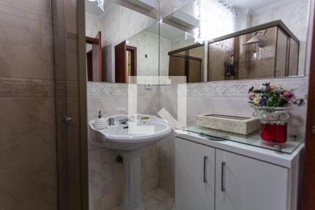 Apartamento à venda com 258m², 4 quartos e 2 vagas Apartamento à venda com 258m², 4 quartos e 2 vagasBanheiro Social 1