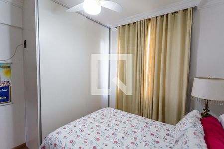 Apartamento à venda com 258m², 4 quartos e 2 vagas Apartamento à venda com 258m², 4 quartos e 2 vagasQuarto 2