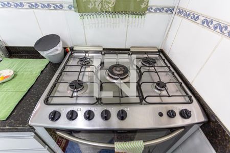 Apartamento à venda com 258m², 4 quartos e 2 vagas Apartamento à venda com 258m², 4 quartos e 2 vagasFogão da Cozinha 2
