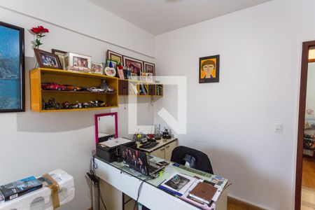 Apartamento à venda com 258m², 4 quartos e 2 vagas Apartamento à venda com 258m², 4 quartos e 2 vagasQuarto 4