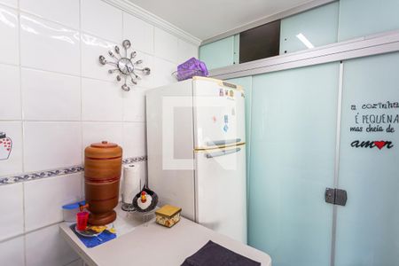 Apartamento à venda com 258m², 4 quartos e 2 vagas Apartamento à venda com 258m², 4 quartos e 2 vagasCozinha 2