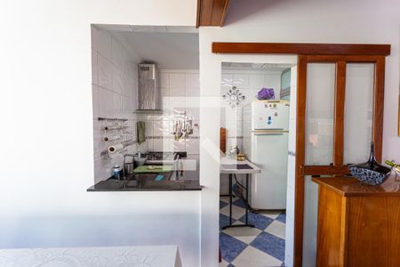 Apartamento à venda com 258m², 4 quartos e 2 vagas Apartamento à venda com 258m², 4 quartos e 2 vagasCozinha 2